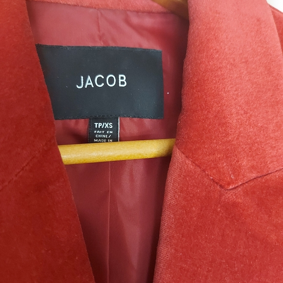 Festive Red velvet blazer - Picture 4 of 7